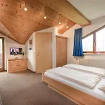 Penzion Gaestehaus Gratz - Inklusive Eintritt In Alpentherme Dorfgastein