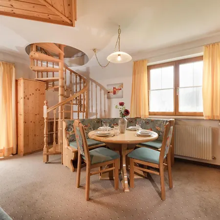 Guest house Gaestehaus Gratz - Inklusive Eintritt In Alpentherme