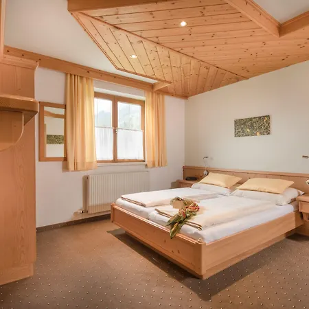 בית הארחה Gaestehaus Gratz - Inklusive Eintritt In Alpentherme 3*