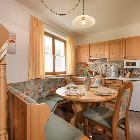 Gaestehaus Gratz - Inklusive Eintritt In Alpentherme Penzion Dorfgastein