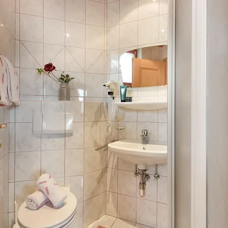 בית הארחה Gaestehaus Gratz - Inklusive Eintritt In Alpentherme