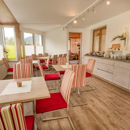 Gaestehaus Gratz - Inklusive Eintritt In Alpentherme בית הארחה 3*